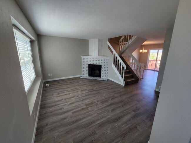 Photo - 3903 Smoke Tree Dr