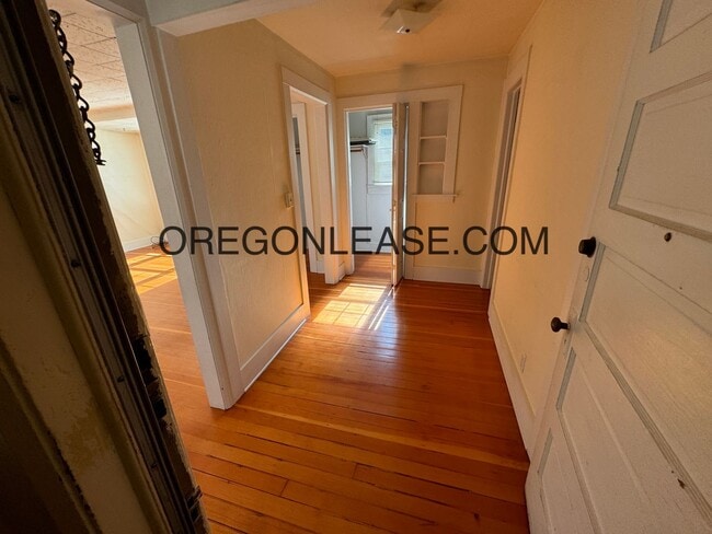 Photo - Campus area second floor studio apartment Unit 542 E 12th ave Apt 4