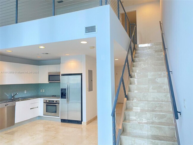 Photo - 1060 Brickell Ave Unidad # 1009 Rental