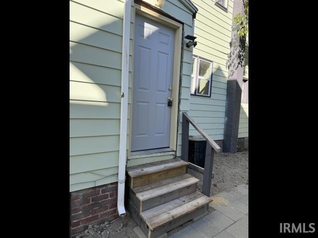 Photo - 614 W Charles St