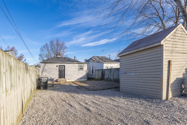 Photo - 524 Warnock St