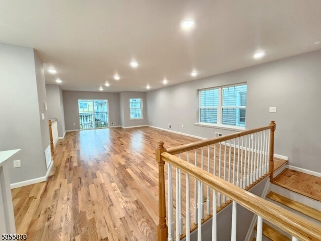 Photo - 122 Alton St