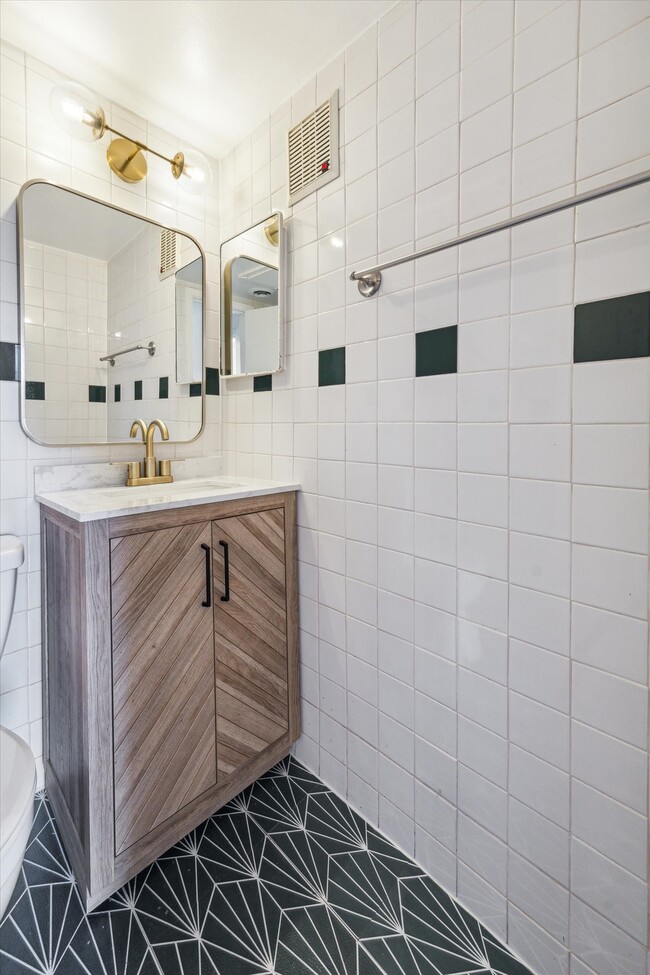 3401 Timmons Ln Unit 14