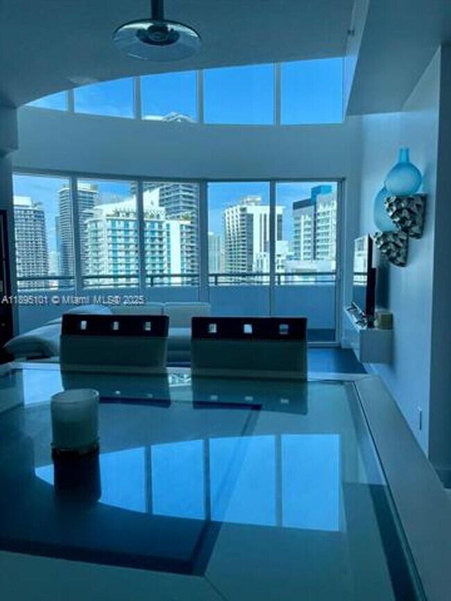 Photo - 60 SW 13th St Unidad 60 SW 13th St  3426