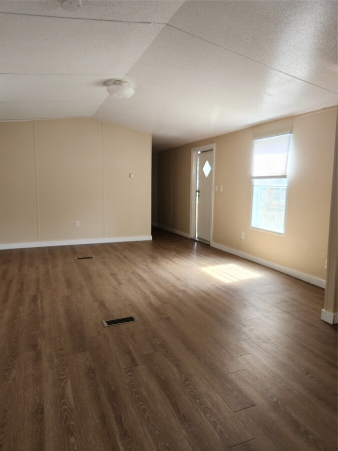 Photo - 19139 Groveway Dr