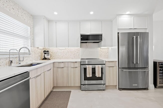 Photo - 511 Bayshore Dr Unit 603