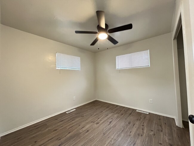 Photo - 3440 S 200 E Unidad #5