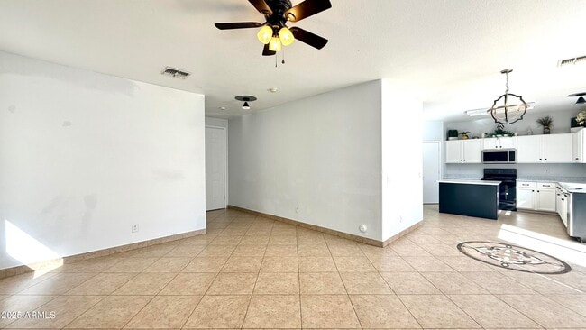 Photo - 1103 E Grove St