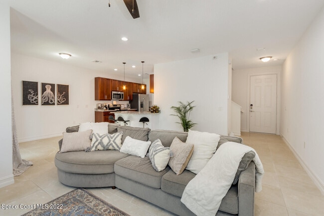 Photo - 1470 Isabella Dr