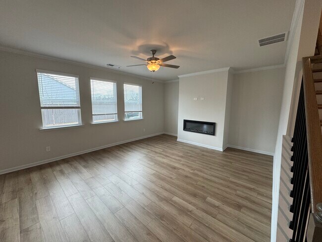 Photo - 1129 Georgian Point Dr