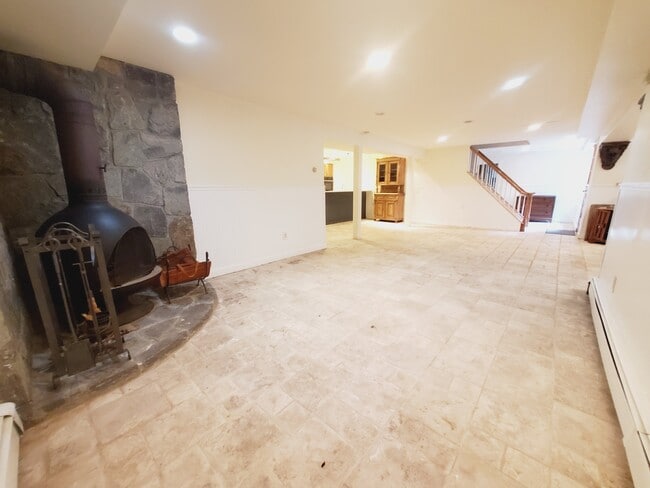 Photo - 115 Eden Rd Unit 1