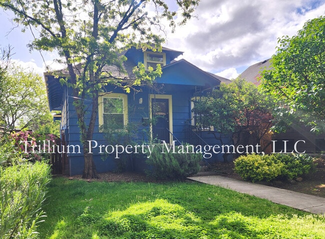Building Photo - 4542 NE 32nd Pl Rental
