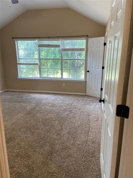 Photo - 613 Night Hawk Dr