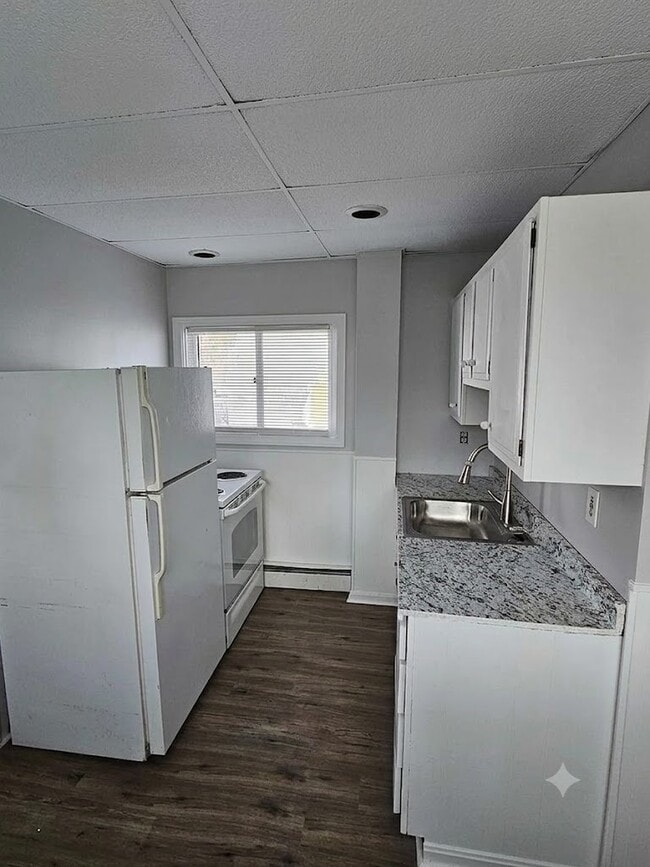 Kitchen - 78 Arlington St Unit 78 Arlington