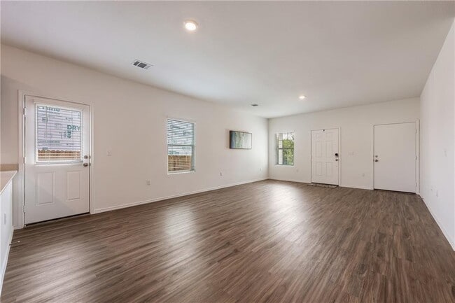 5920 Eden Dr