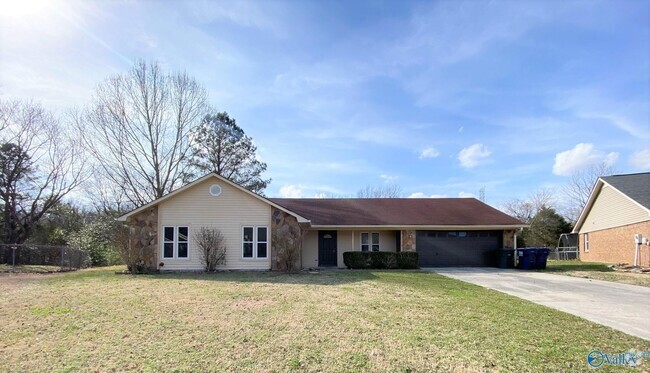 Building Photo - 1092 Kerr Dr SE Rental