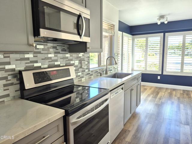 Photo - 7107 Village 7