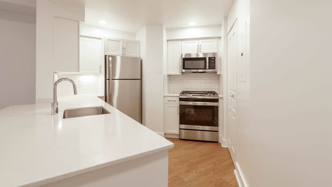 Kitchen with Stainless Steel Appliances - Park Connecticut
