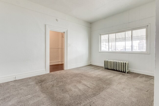 Photo - 28 Sharon St