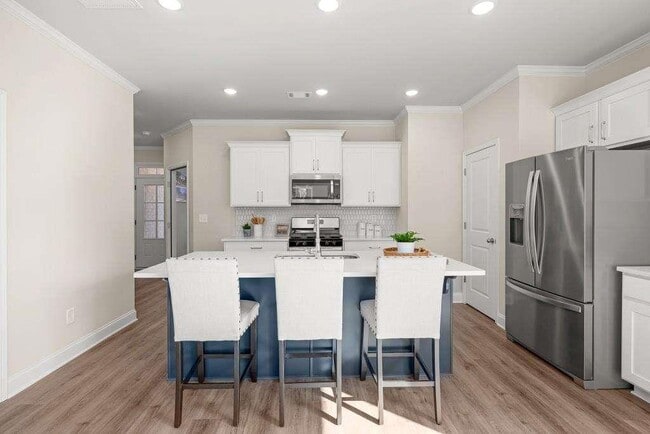 Photo - 4030 Cavalier Wy