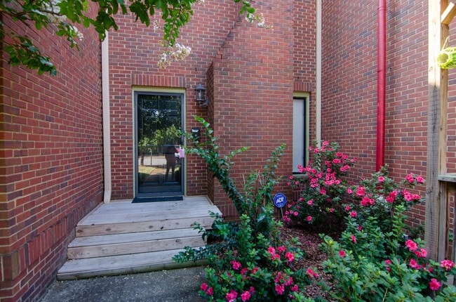 Photo - Quaint East Nashville Town Home