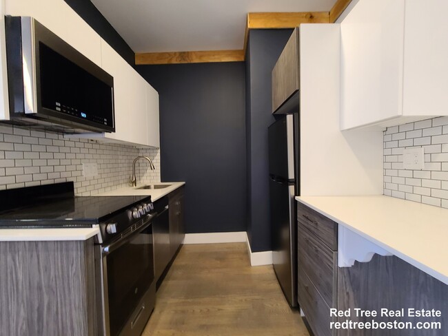 Photo - 11 Queensberry St Unit 24