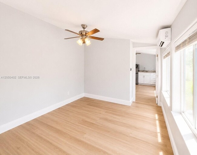 Photo - 2511 SW 3rd St Unit B- B