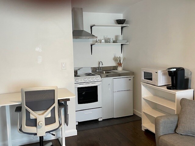 Photo - 4220 Cerritos Ave Casa