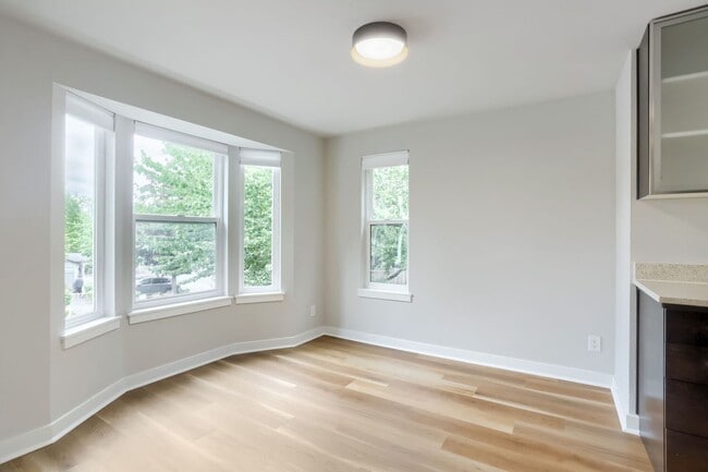 Photo - Martine Apartments