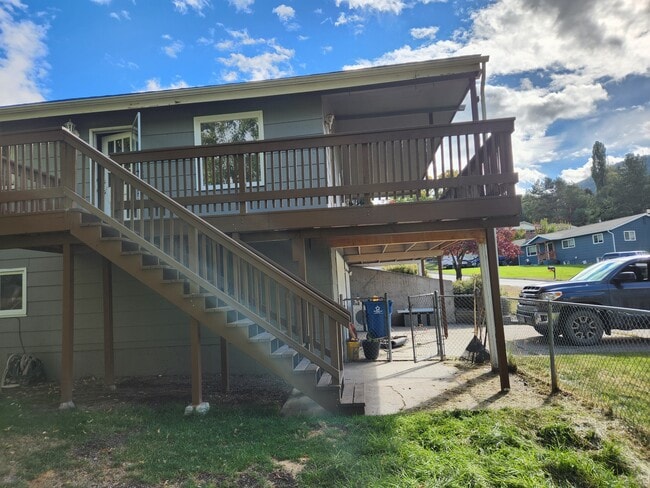 Photo - 651 W Crestline Dr