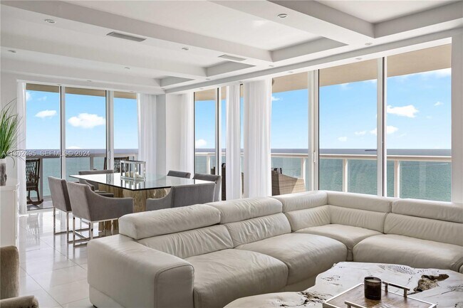 Building Photo - 6365 Collins Ave Unit 3803