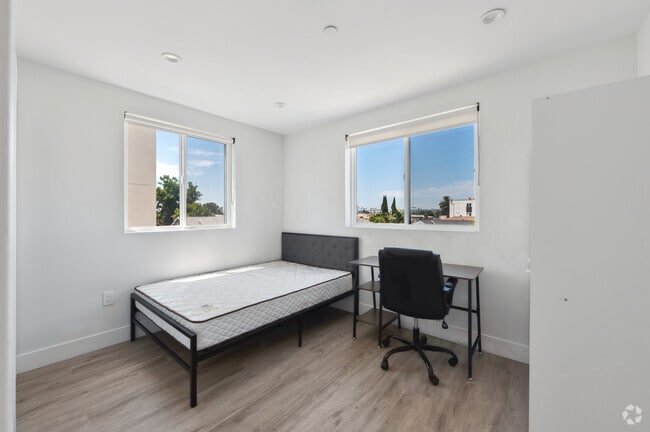 7BR, 7BA - 1297-1299 W 36th St Student Housing near USC