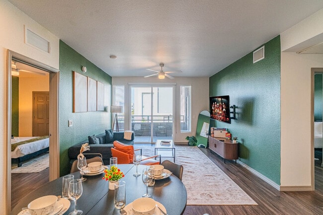 Photo - 9600 W Georgia Ave Unidad ID1374245P