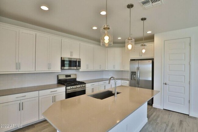 Photo - Beautiful 4 Bedroom 2 Bath Home in Mystic