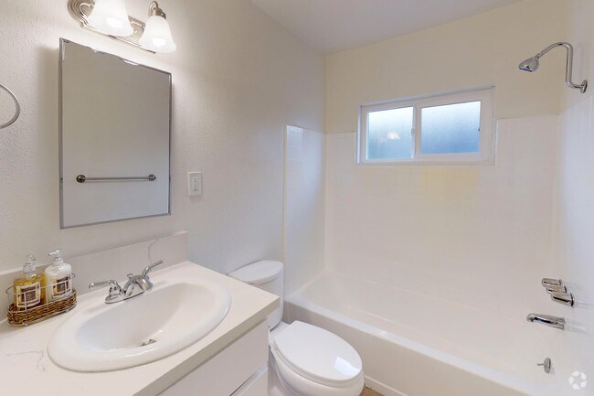 1BR,1BA - 700 SF - Trio Apartment Homes