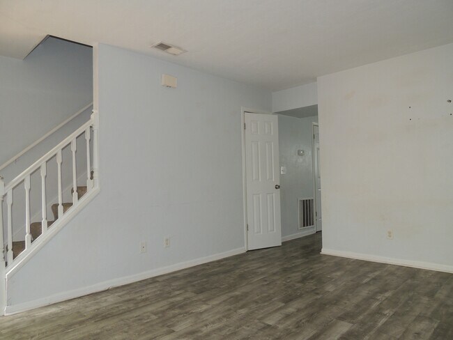 Photo - 3701 SW 29th Terrace Unit 3 - C