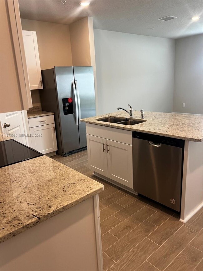 Photo - 478 Salisbury Cir