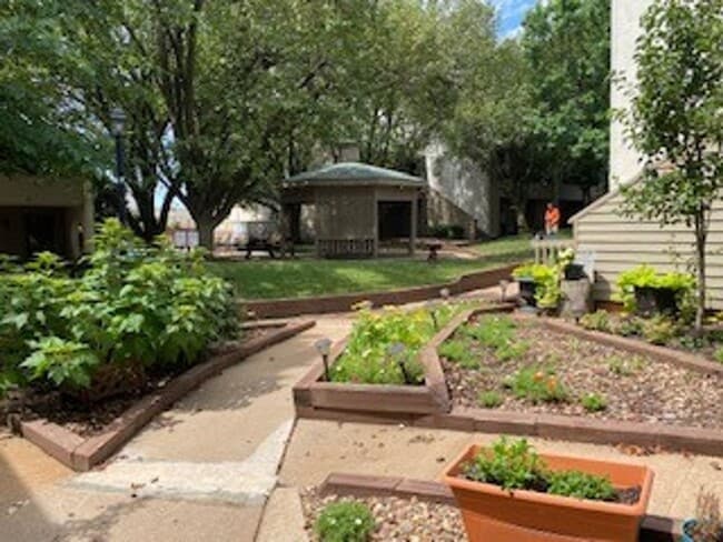 Photo - 2-Bedroom Condo for Rent in Stratford Condos + Gated Community with Pool!