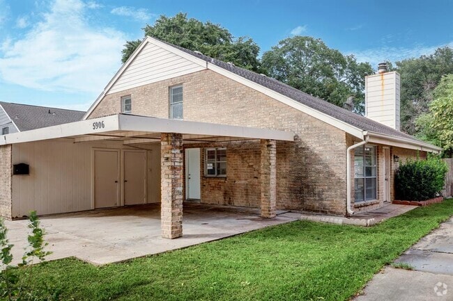 Building Photo - 5906 Golden Forest Dr Rental