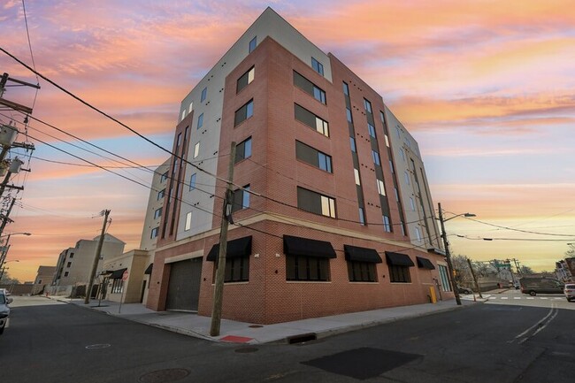 Photo - APEX Orange Crossing Unidad 276 Reock St. - 205 1 Bed