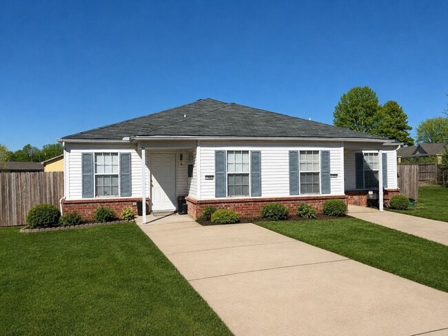 Photo - Duplex near hwy49, campus