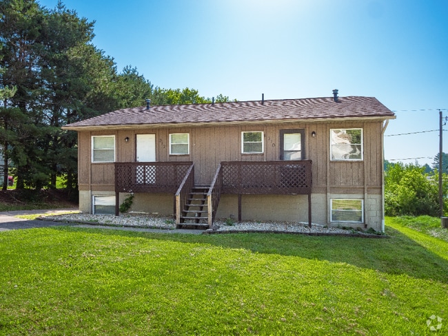 Building Photo - 310 Montgomery Ave Rental