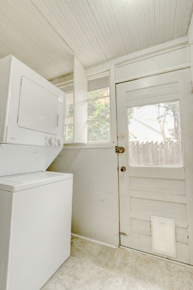 Photo - 502 NE 72nd St Unit B