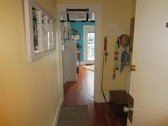 Photo - 220 SE Gladstone St Unidad 1
