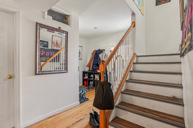 Photo - 412 N Thayer St