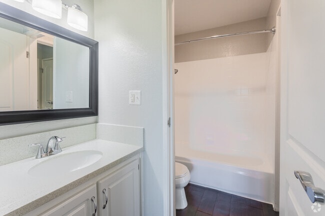 Photo - Cadena Apartments