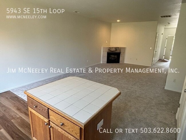 Photo - 5943 SE 15th Loop