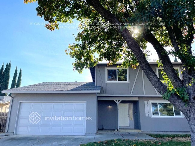 Building Photo - 1870 Woodglen Ln