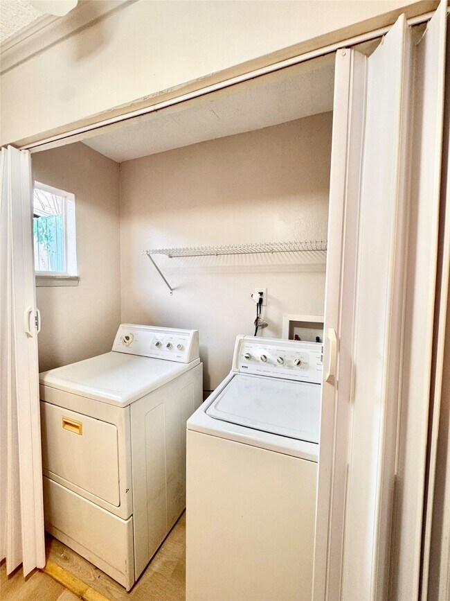 Photo - 1307 Willard St Unit 4