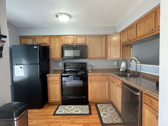 1684 Thenia Pl